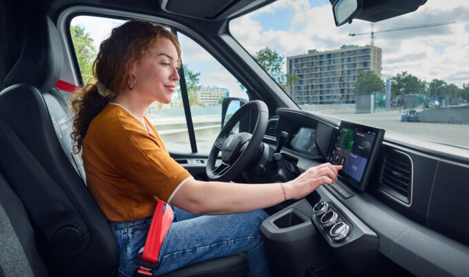 Renault-Master-E-TECH-2024-Nijwa-Zero-08 Renault-Master-E-TECH-2024-Nijwa-Zero-08